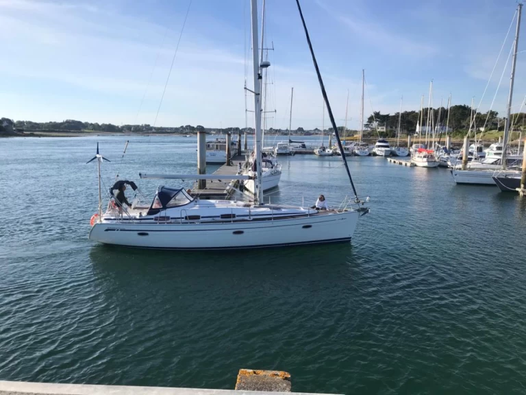 Alquiler de embarcaciones Bavaria Bavaria 39 Cruiser enLocmiquélic en Samboat