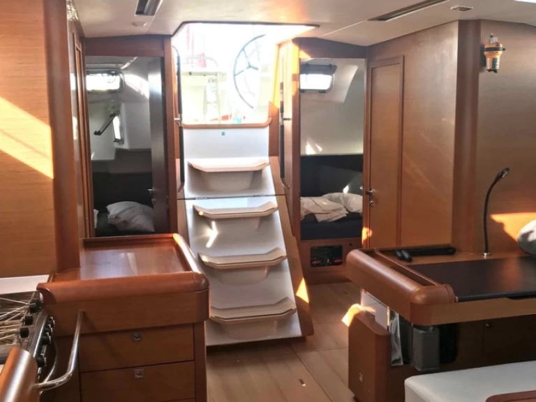 Alquiler de barcos Miconos (Isla) barato de Sun Odyssey 519