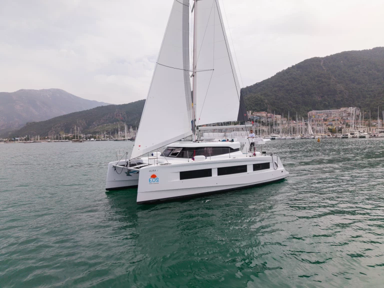 Alquiler Catamarán Aventura con o sin  título de navegación