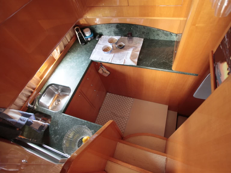 Alquiler de embarcaciones Uniesse 55My Fly enSalivoli en Samboat