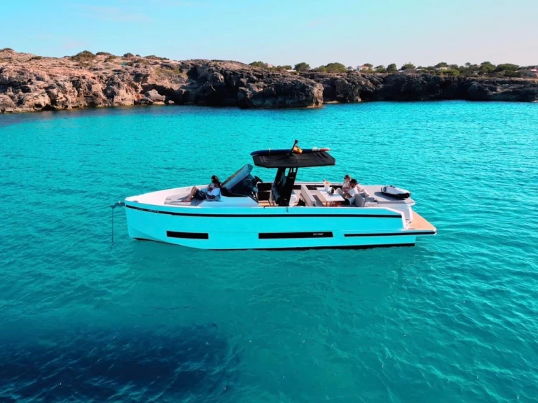 Alquiler de Lancha, con o sin patrón De Antonio Mahón