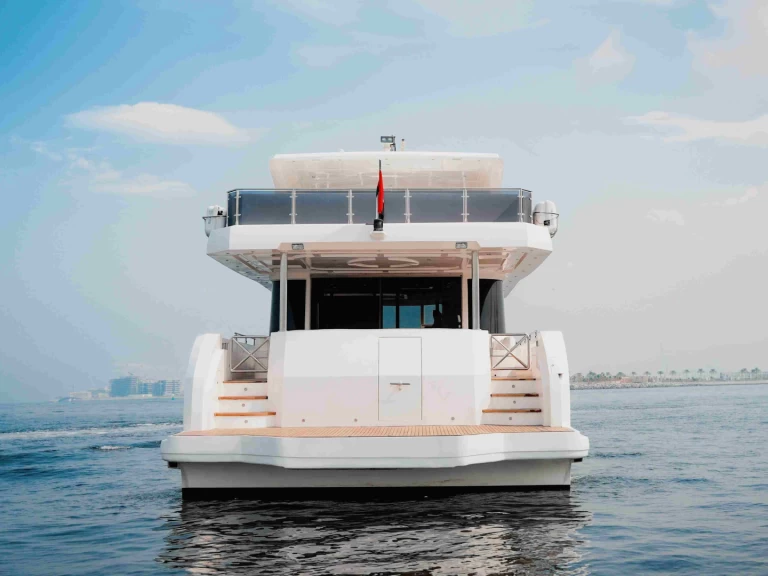 Alquiler de Majesty Yachts 82 en Dubai Marina