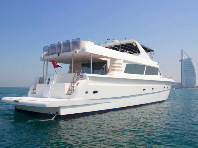 Alquiler Yate de lujo en Dubai Marina - Gulf Craft 90