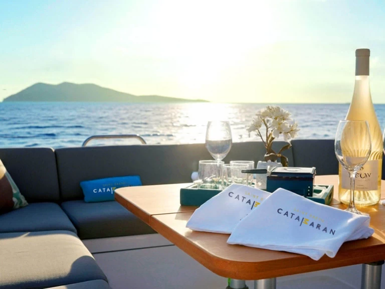 Alquiler de Catamarán, con o sin patrón Outremer Corossol