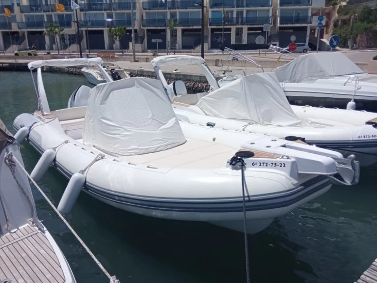 Alquiler de Neumática, con o sin patrón Capelli Mahón