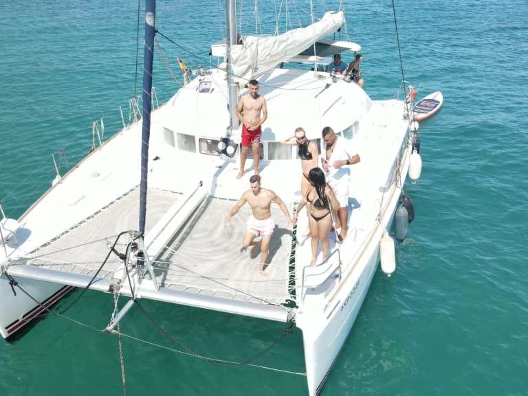Alquiler Catamarán Lagoon con o sin  título de navegación