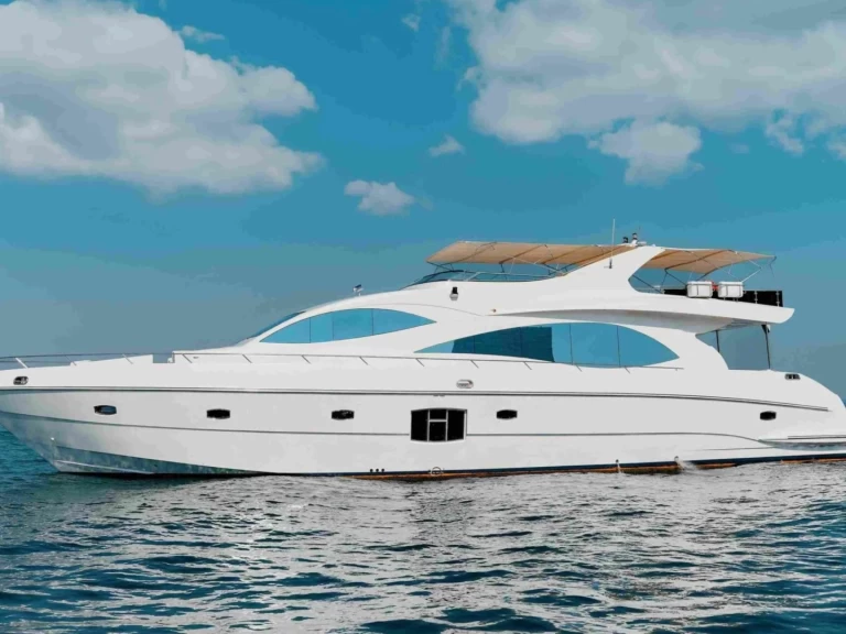 Alquiler Dubai Marina - Majesty Yachts 92 en SamBoat