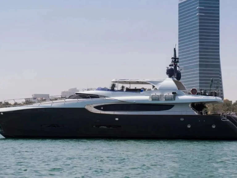 Alquiler de embarcaciones NEDSHIP 100’  enDubai Marina en Samboat