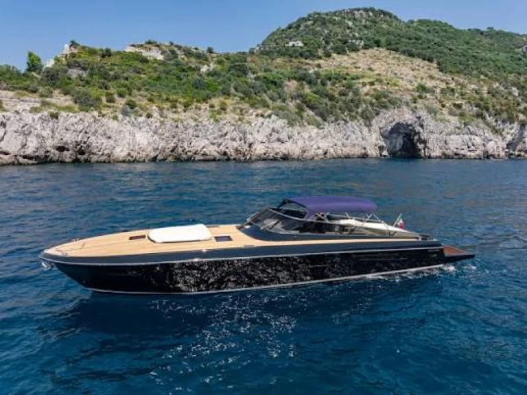 Lancha para alquilar Toúrlos al mejor precio