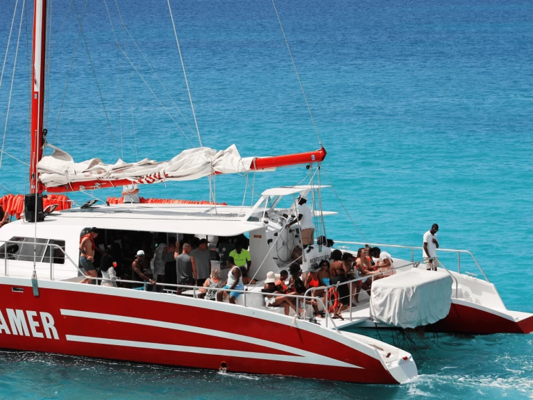 Alquiler de barcos Montego Bay barato de CUSTOM MADE
