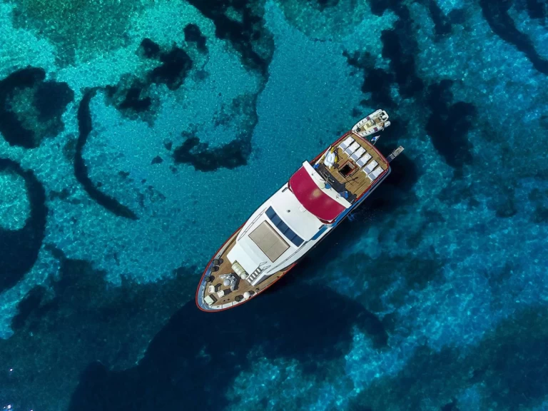 Alquiler de Custom KORAB en Rijeka