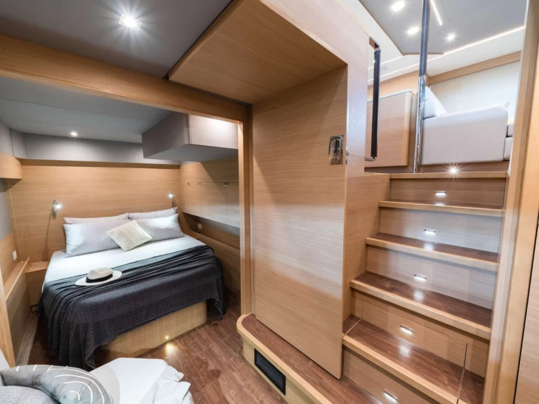 Alquiler de barcos El Pireo barato de Mary's Grace