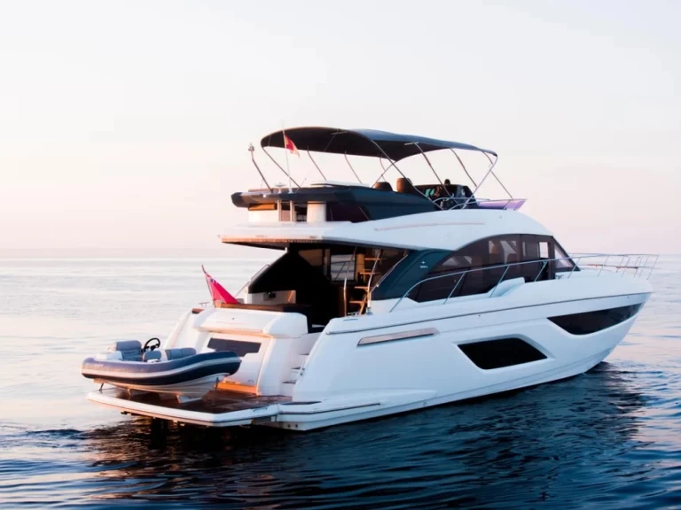 Bavaria Bavaria R55 de alquiler a Seget Donji