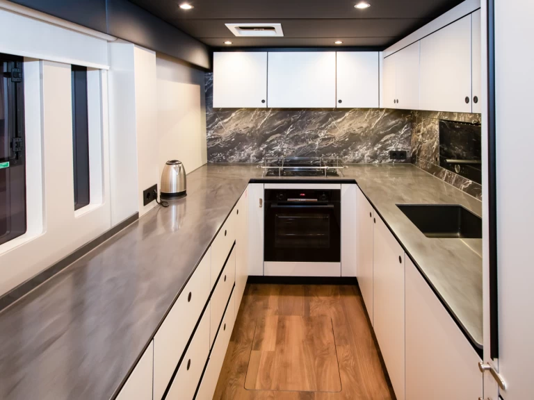 Alquiler de barcos Rogoznica barato de Sunreef 60 (23)