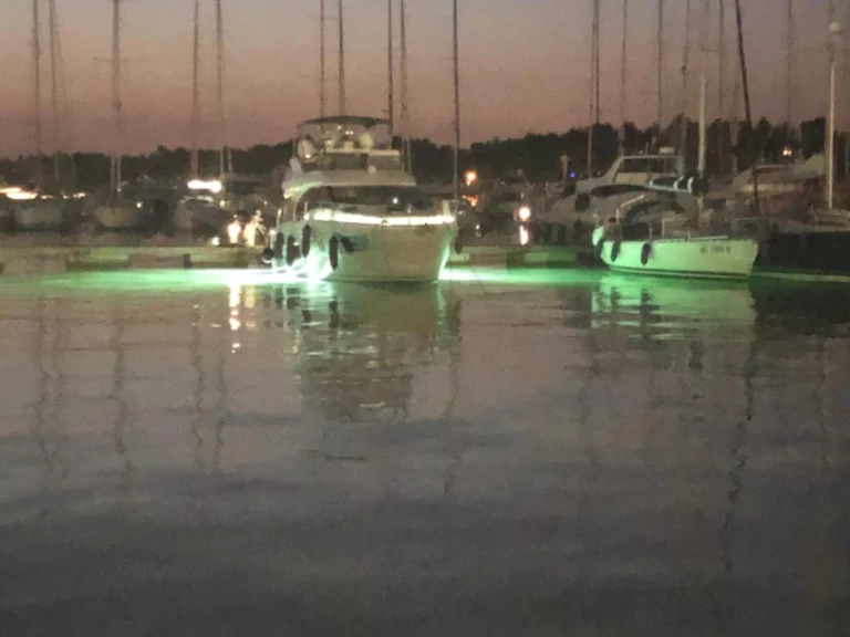 Alquiler de Lancha, con o sin patrón Bavaria Šibenik