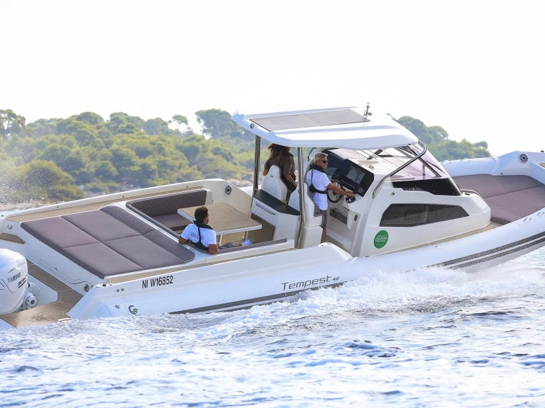 Neumática para alquilar Marine de Sant'Ambrogio al mejor precio