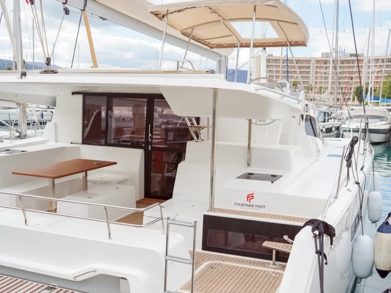 Alquiler Catamarán en Furnari - Fountaine Pajot Astrea 42