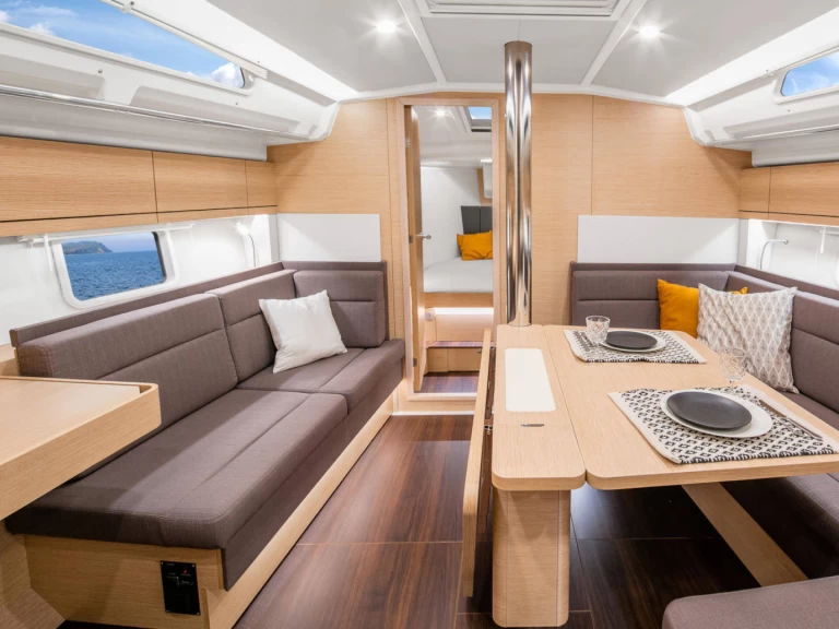 Alquiler de embarcaciones Hanse Hanse 418 enTrogir en Samboat