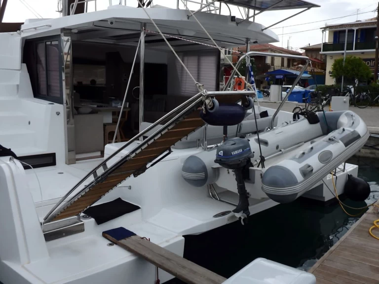 Alquiler de Catamarán, con o sin patrón Bali Nikiána