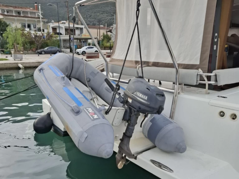 Alquiler Catamarán Bali con o sin  título de navegación