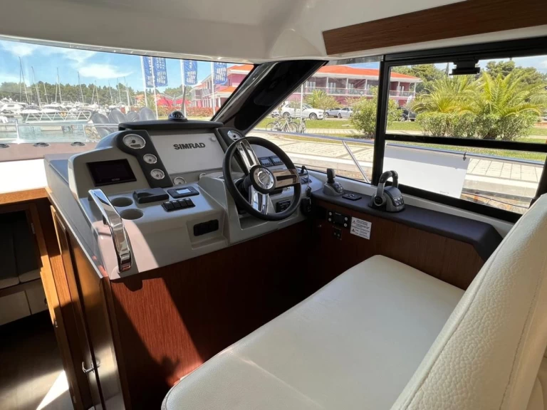 Alquiler Šibenik - Bavaria Virtess 420 Fly en SamBoat