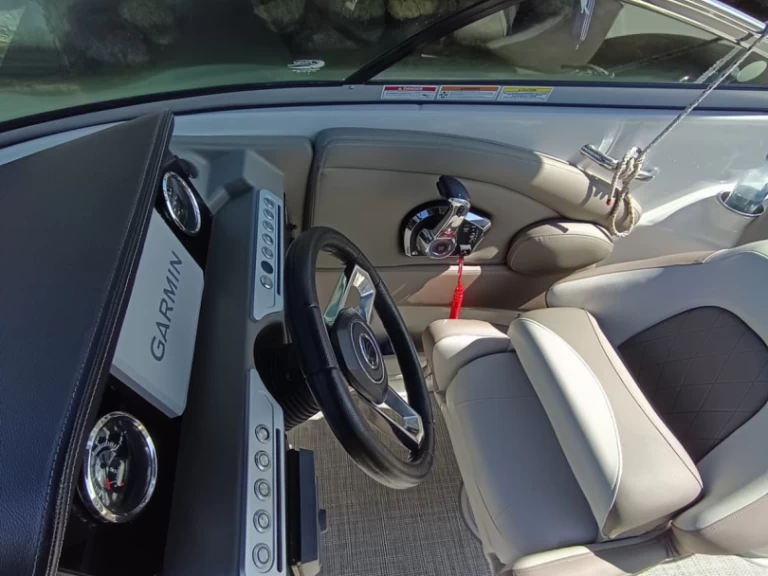 Alquiler de Crownline E255 en Dénia