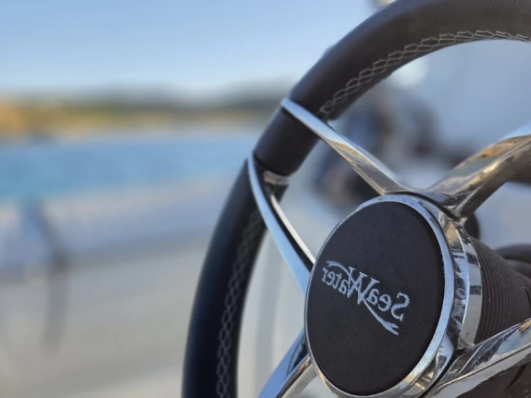 Alquiler de Neumática, con o sin patrón Sea Water Port de Cavalaire-sur-Mer