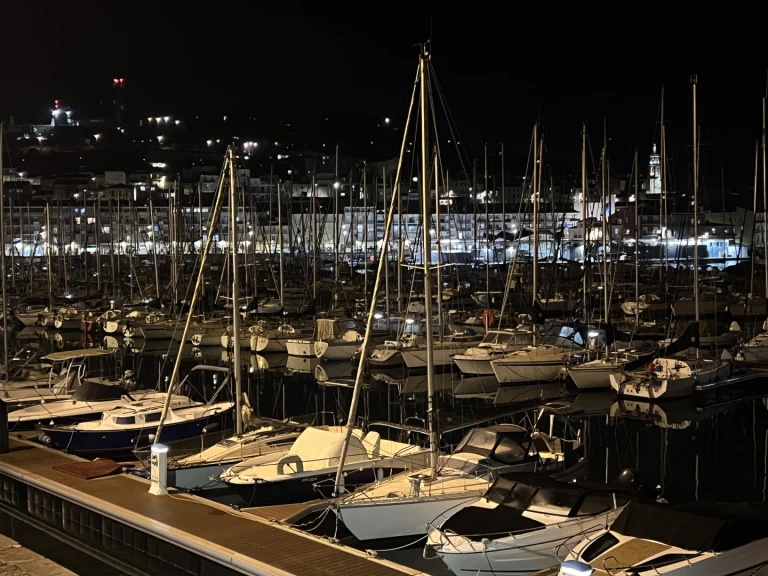 Jeanneau Sangria de alquiler a Sète