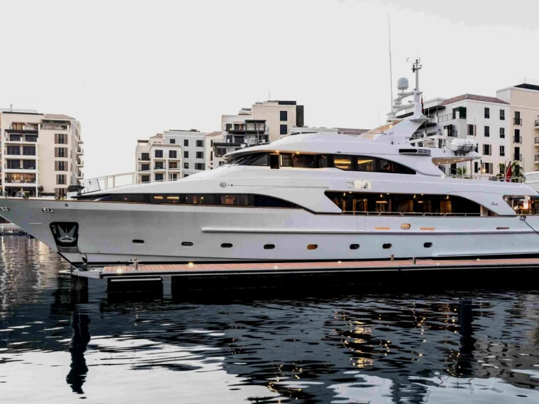 Alquiler de Yate de lujo, con o sin patrón Benetti Dubai Marina