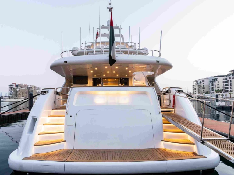 Benetti 114 de alquiler a Dubai Marina