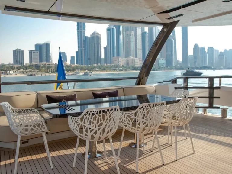 Alquiler de Yate de lujo, con o sin patrón Peri Yachts Dubai Marina