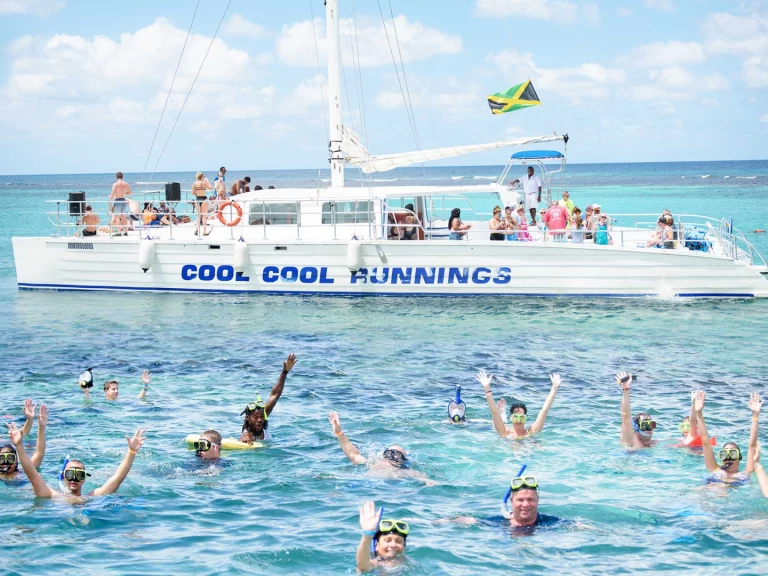 Catamarán para alquilar Ocho Rios al mejor precio