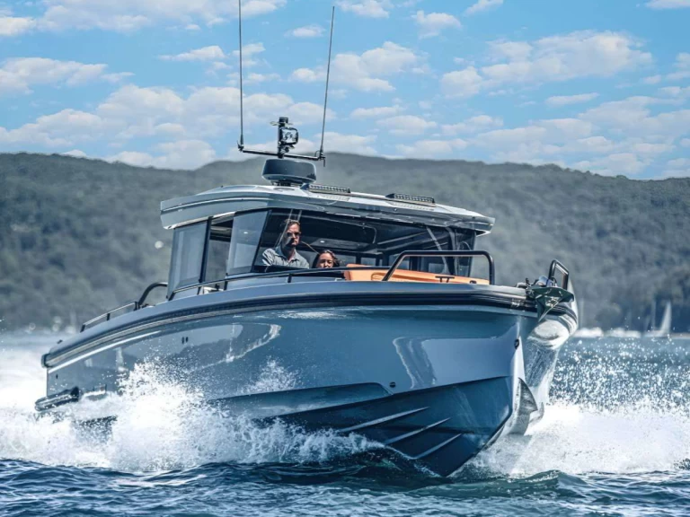 Alquiler de embarcaciones Axopar Axopar 37 XC Cross Cabin enMykonos (Ciudad) en Samboat