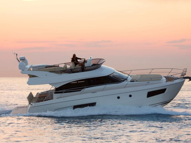 Bavaria Virtess 420 Fly de alquiler a Trogir