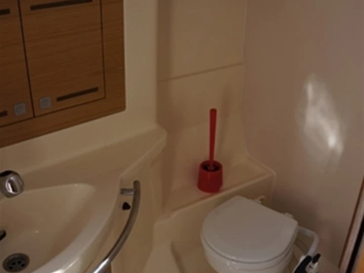 Alquiler de Velero, con o sin patrón Elan Gouviá