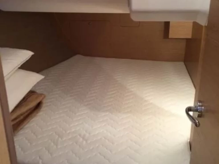 Alquiler de embarcaciones Dufour Dufour 412 Grand large[G] enGouviá en Samboat