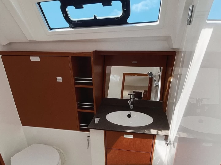 Alquiler Velero Bavaria con o sin  título de navegación