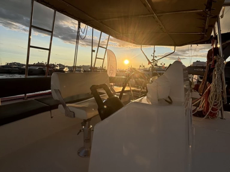 Alquiler de Catamarán, con o sin patrón Dufour Ibiza