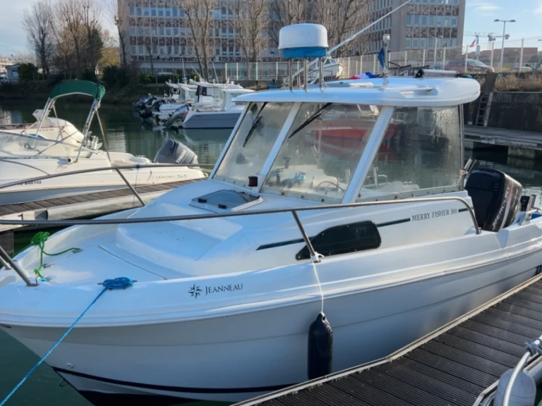 Jeanneau Merry Fisher 580 HB de alquiler a Francia
