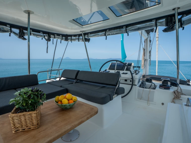 Alquiler de Lagoon Lagoon 51 en Castellammare del Golfo