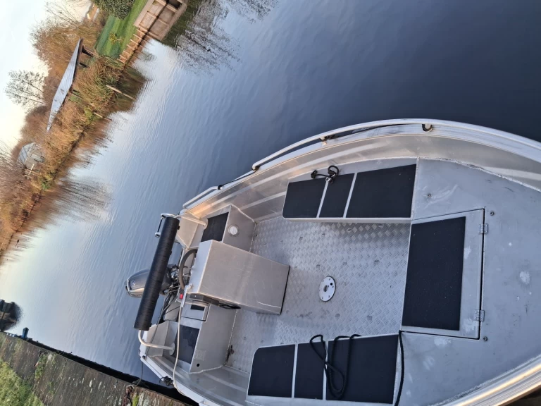 Alquiler de embarcaciones qwest R450 enVinkeveen en Samboat