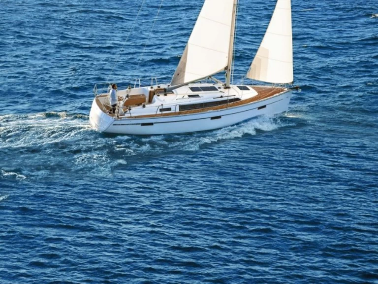 Alquiler de Velero, con o sin patrón Bavaria Sukošan