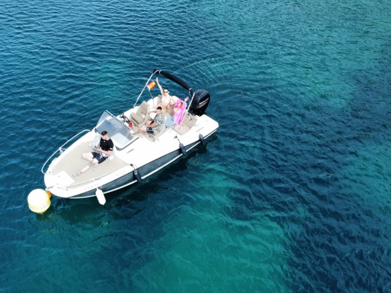 Alquiler Calp / Calpe - Quicksilver Activ 605 Sundeck en SamBoat