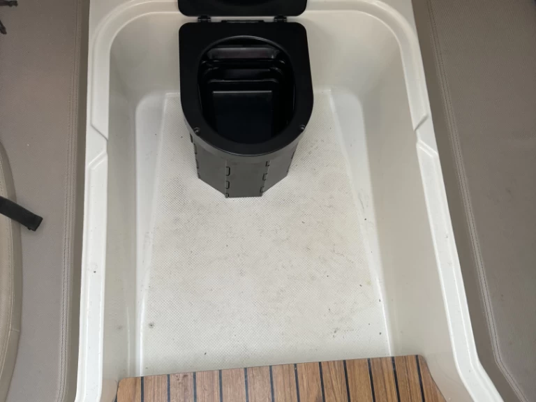 Alquiler de barcos Calp / Calpe barato de Activ 605 Sundeck