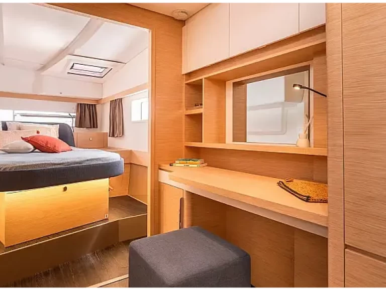 Catamarán para alquilar Nikiána al mejor precio