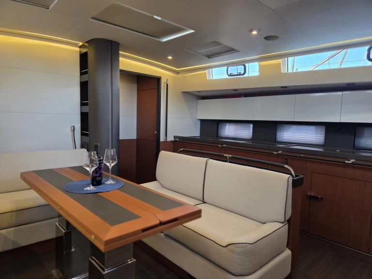 Alquiler Velero en Kaštela - Bénéteau Oceanis Yacht 62