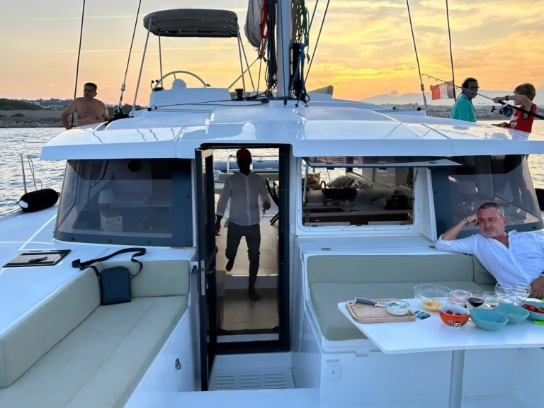 Catamarán para alquilar Cannes al mejor precio