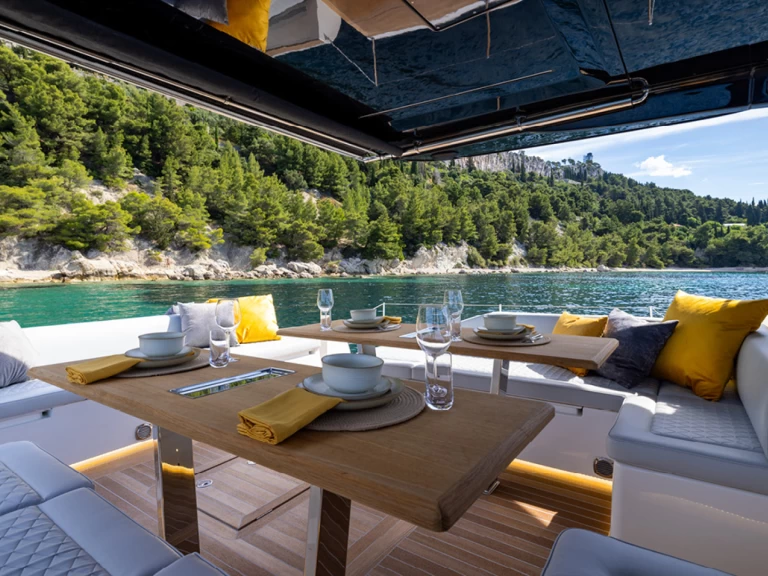 Alquiler de Lancha, con o sin patrón Solaris Power Francia