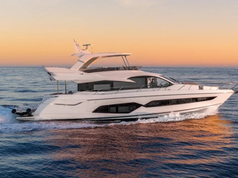Alquiler de embarcaciones Sunseeker Manhattan 66 enEspaña en Samboat