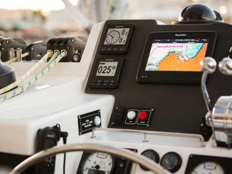 Alquiler Catamarán Leopard con o sin  título de navegación